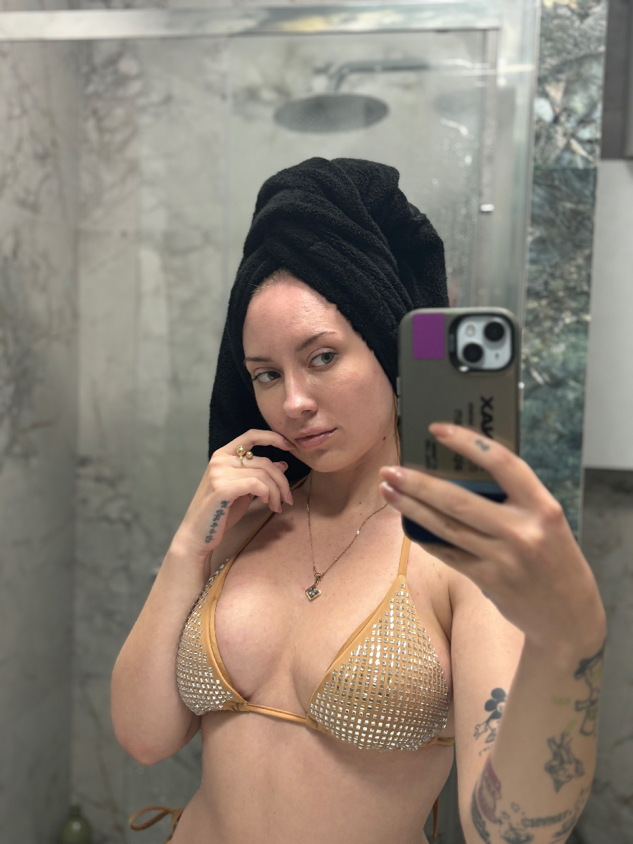 Nude girl KateV in Palermo