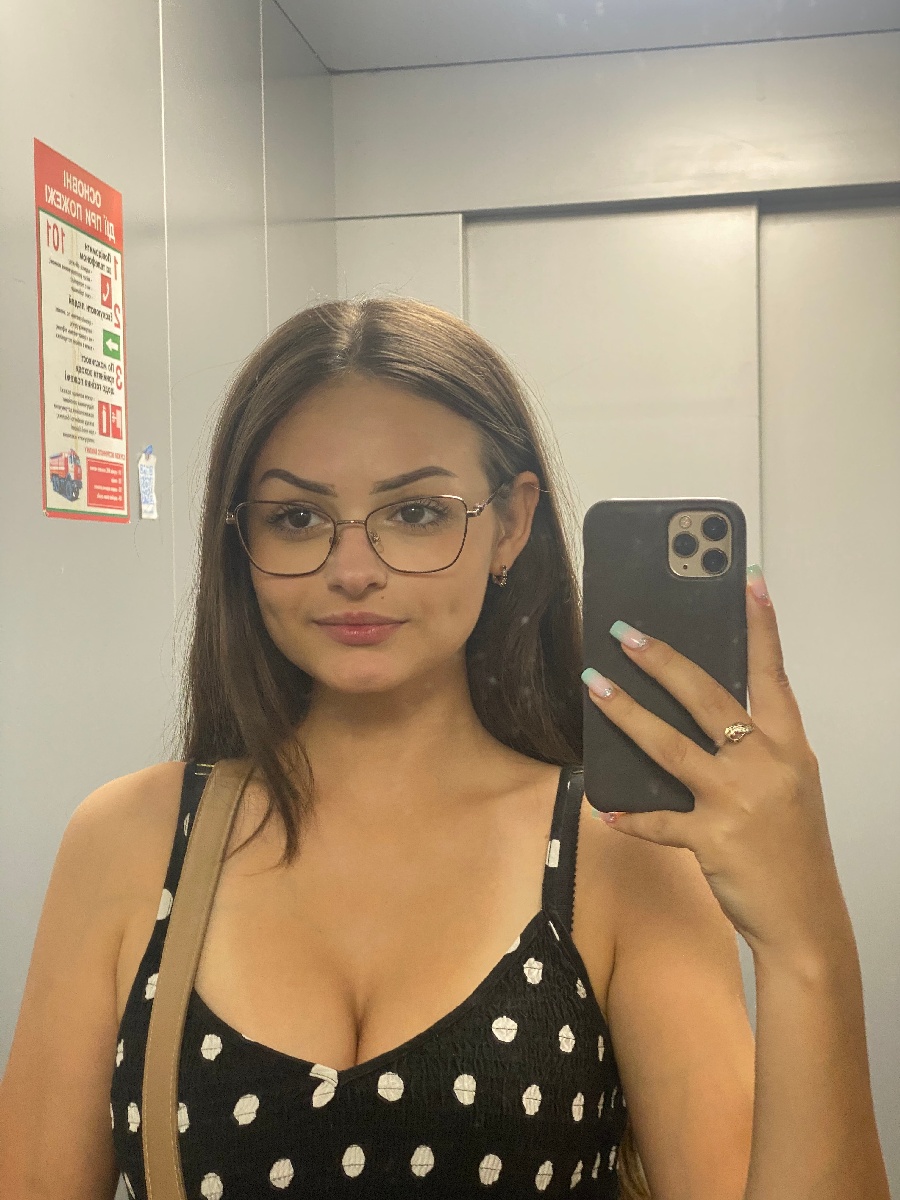 Sexy model Stacy in Palermo